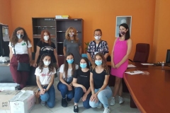 Shpërndarja e paketave me ndihma ushqimore për gratë me kancer në gji